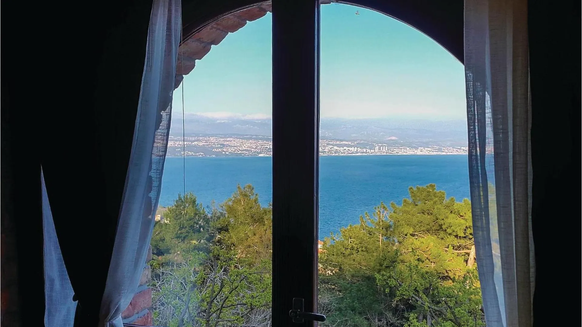 Beautiful Home In Lovran With Kitchen Holiday home